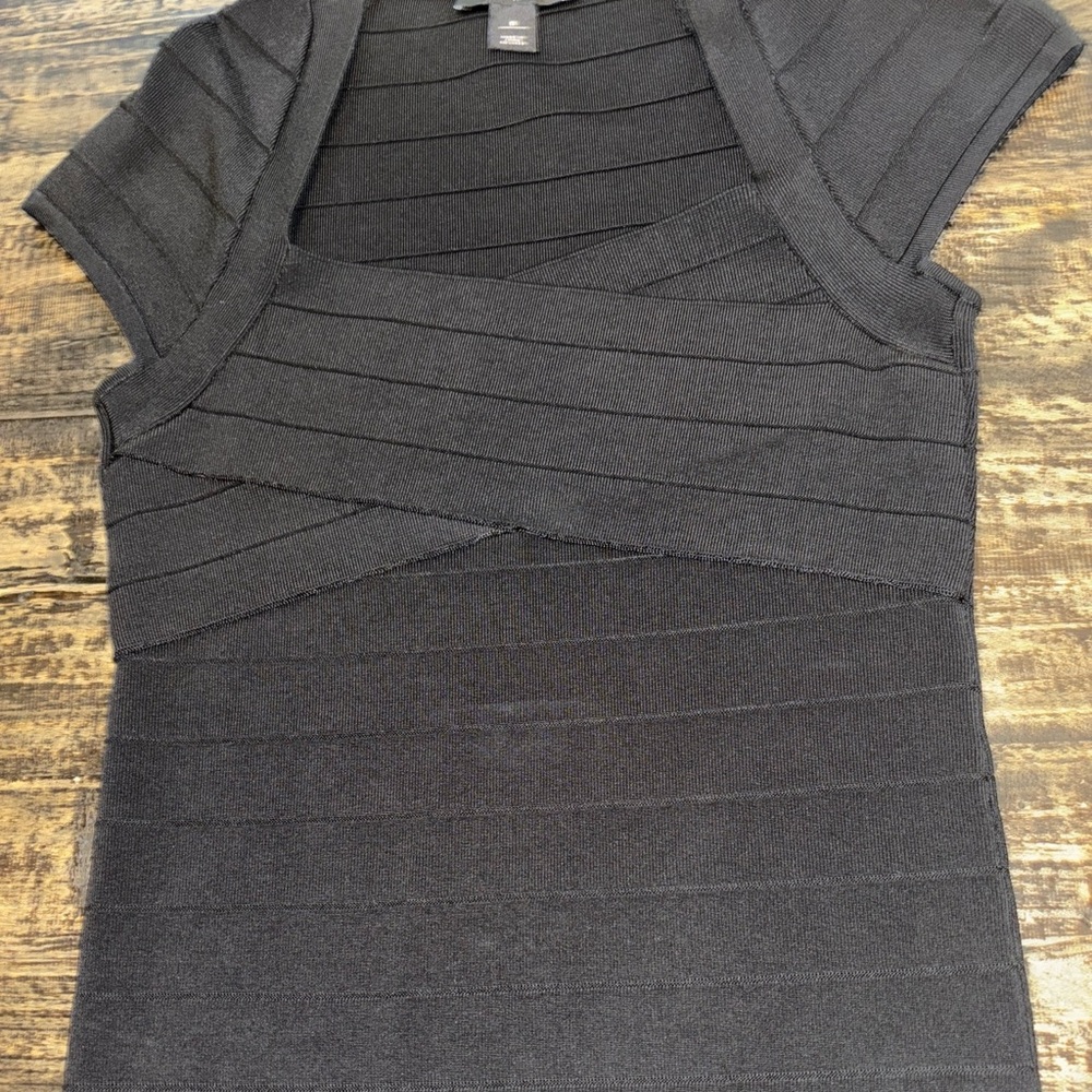 WHITE HOUSE BLACK MARKET Black Crossover cap sleeve sweater. P S